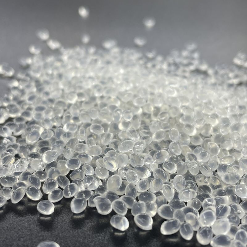Non Flammable TPU Raw Material Industrial Plastic Pellets For Molding